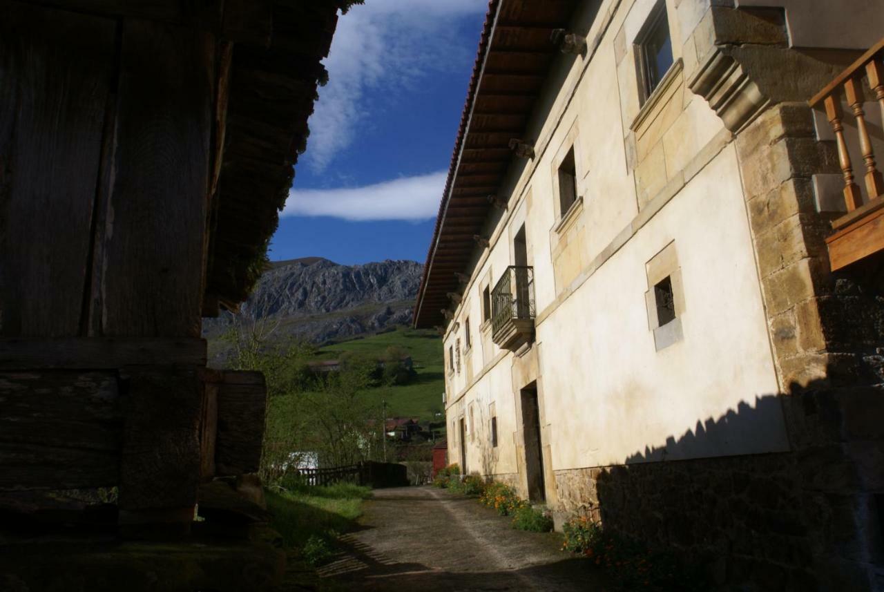 فيلا Palacio Rural De Inguanzo De Cabrales المظهر الخارجي الصورة